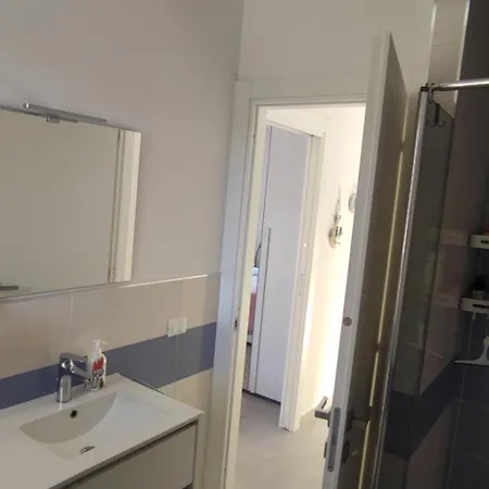 Lejlighed Nuovissimo Con Terrazza E Parcheggio Privato *